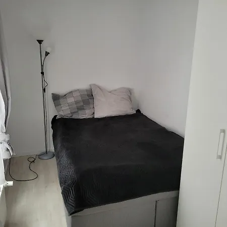 Przygodna Park 아파트 *